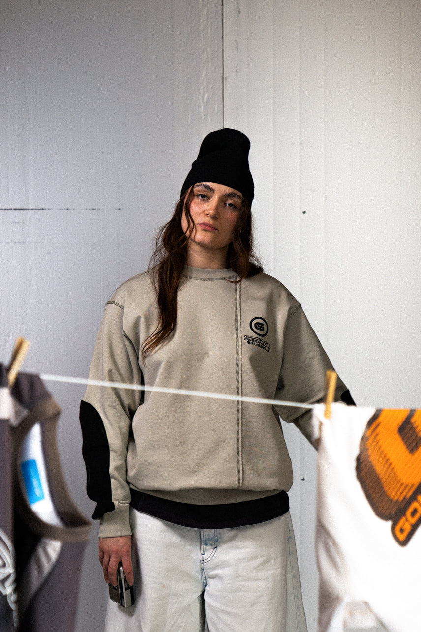 PADDED DISTORTED CREWNECK