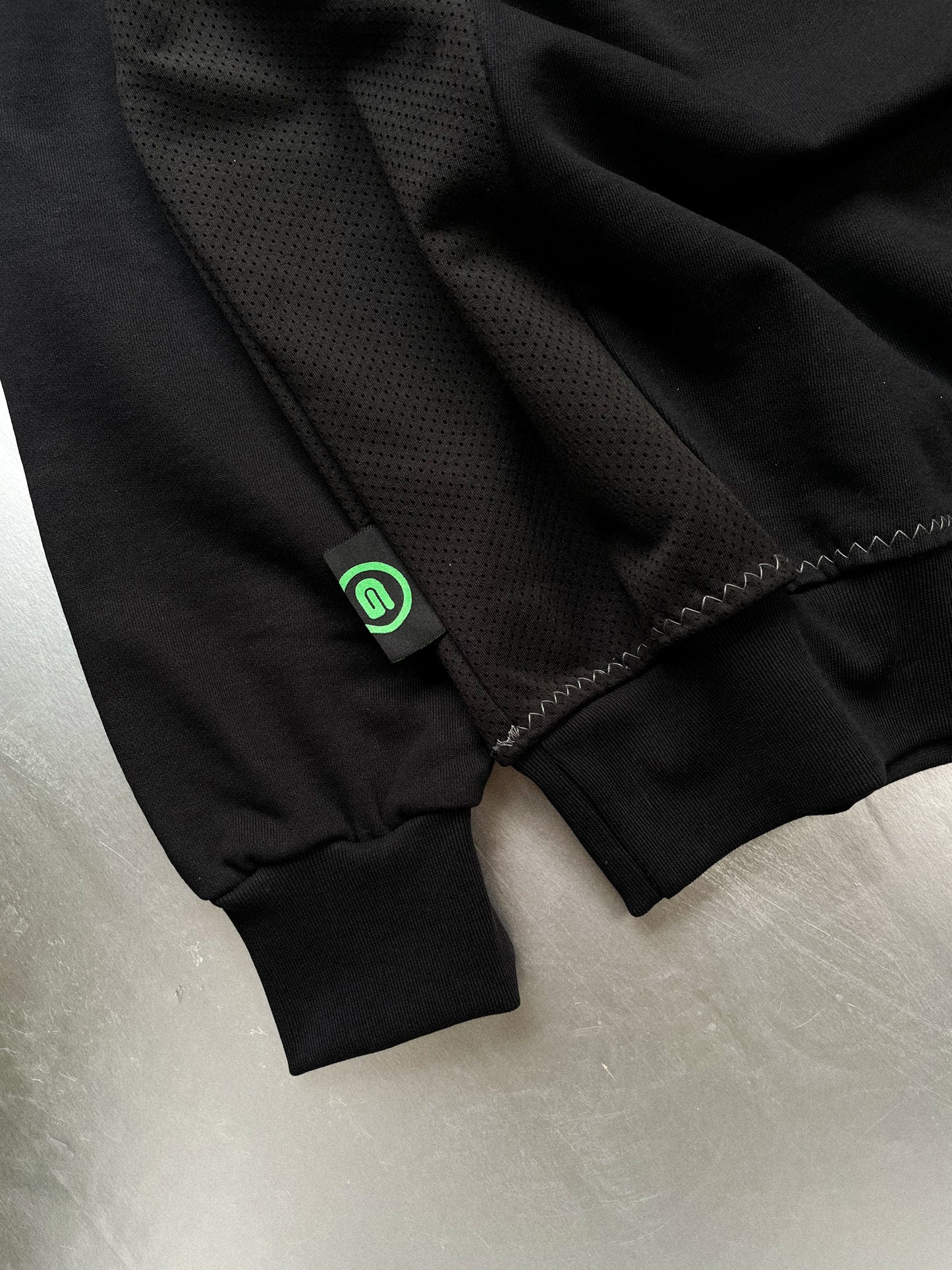 MESHED CREWNECK BLACK