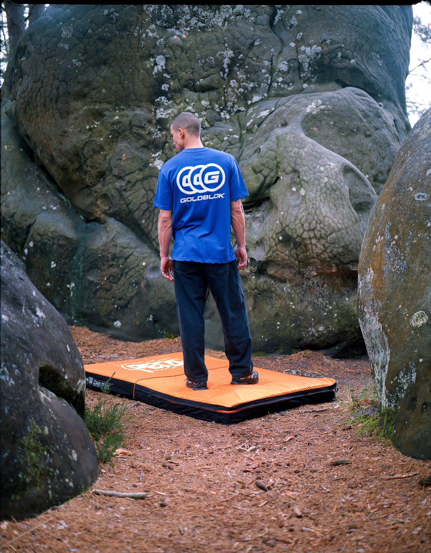 THREE IN A ROW TEE ROYAL BLUE
