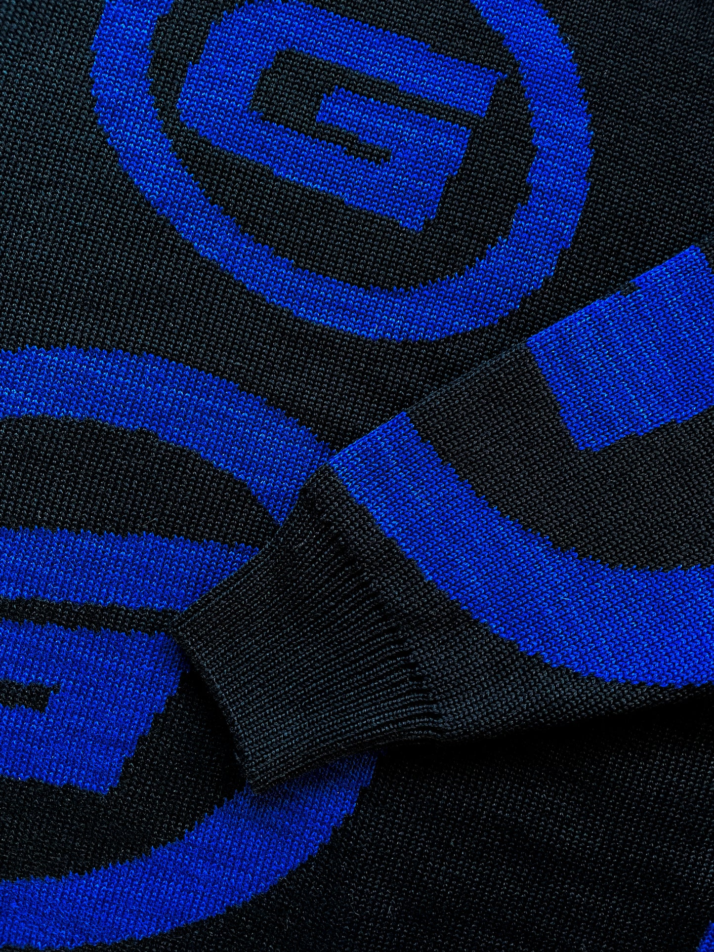 CONTRAST KNIT SWEAT BLACK/BLUE