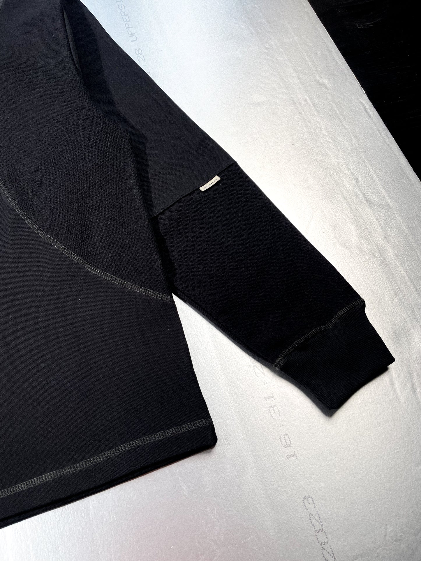 FOR THE CITY LONGSLEEVE SWEATER