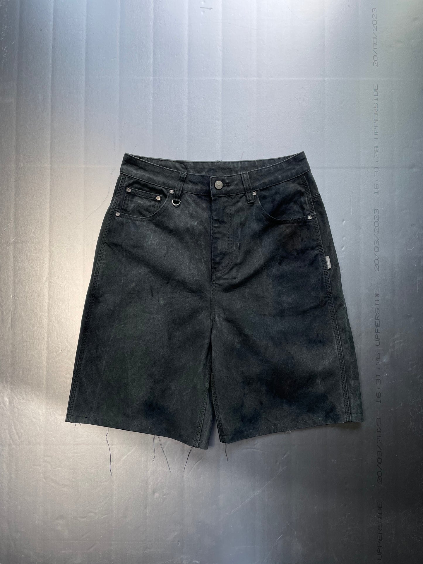 DIRTY WASHED CANVAS SHORT