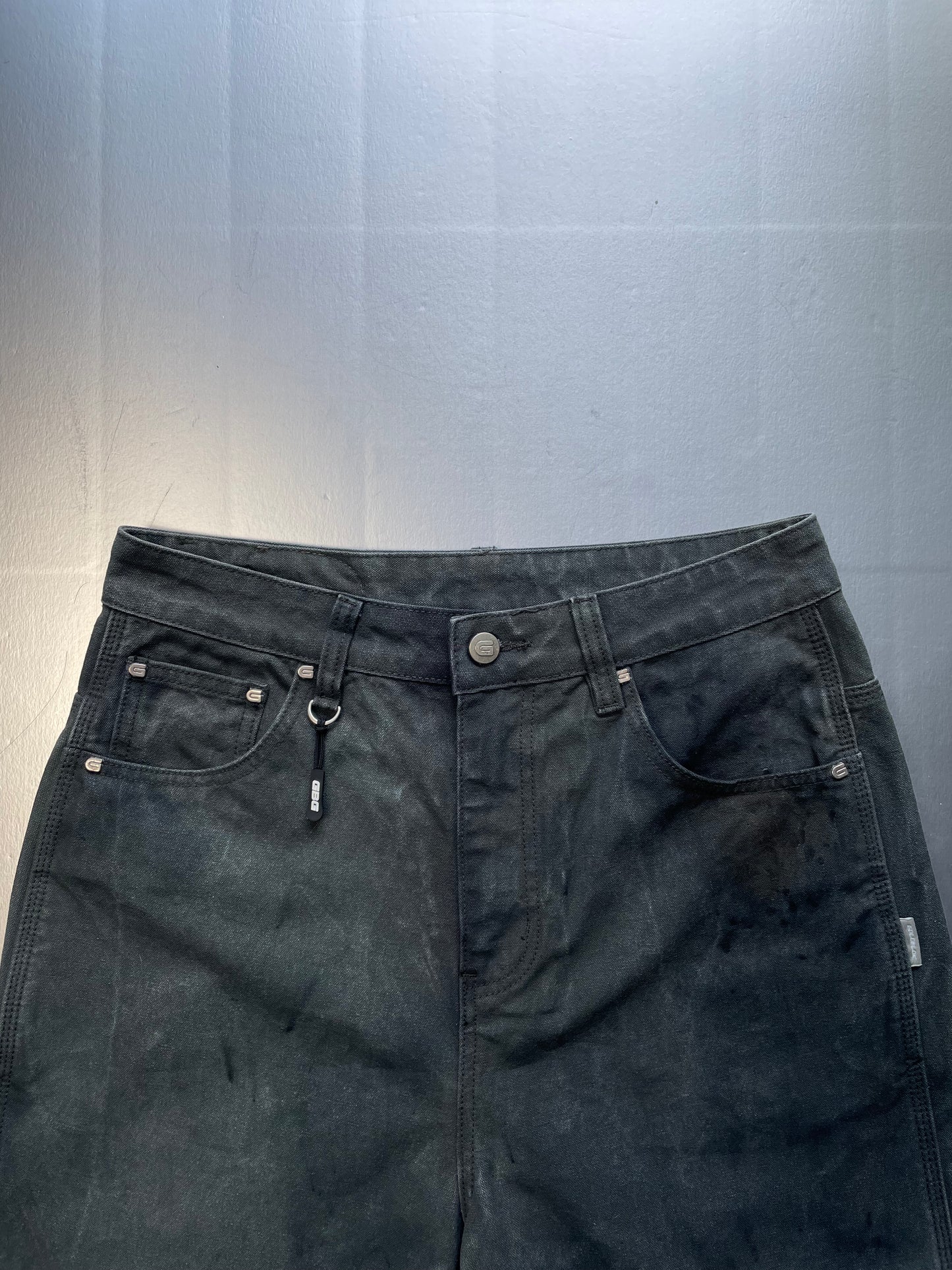 DIRTY WASHED CANVAS SHORT