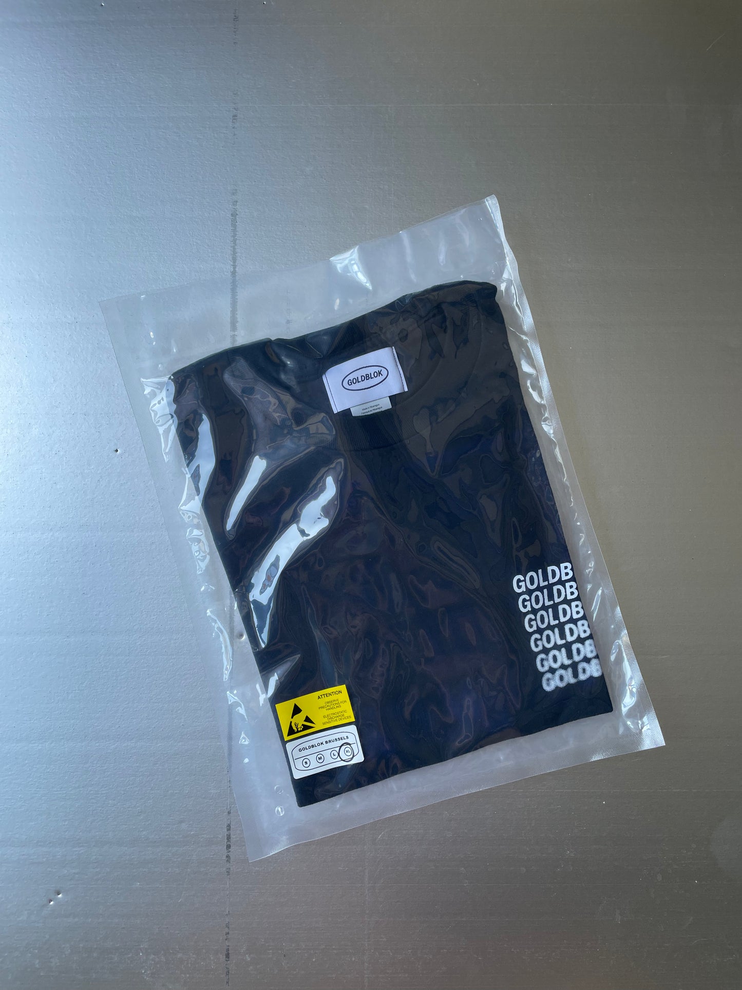 TROUBLED VISION TEE XL