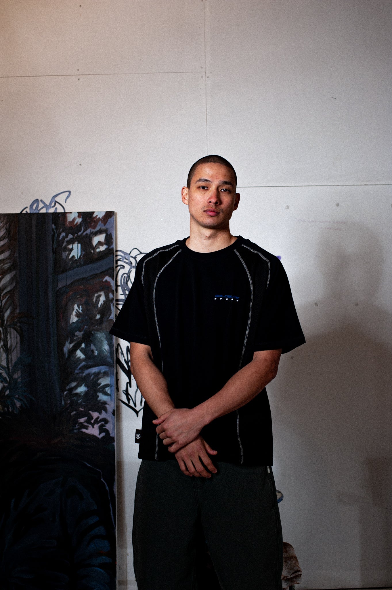 MESHED CONTRAST SEAM TSHIRT